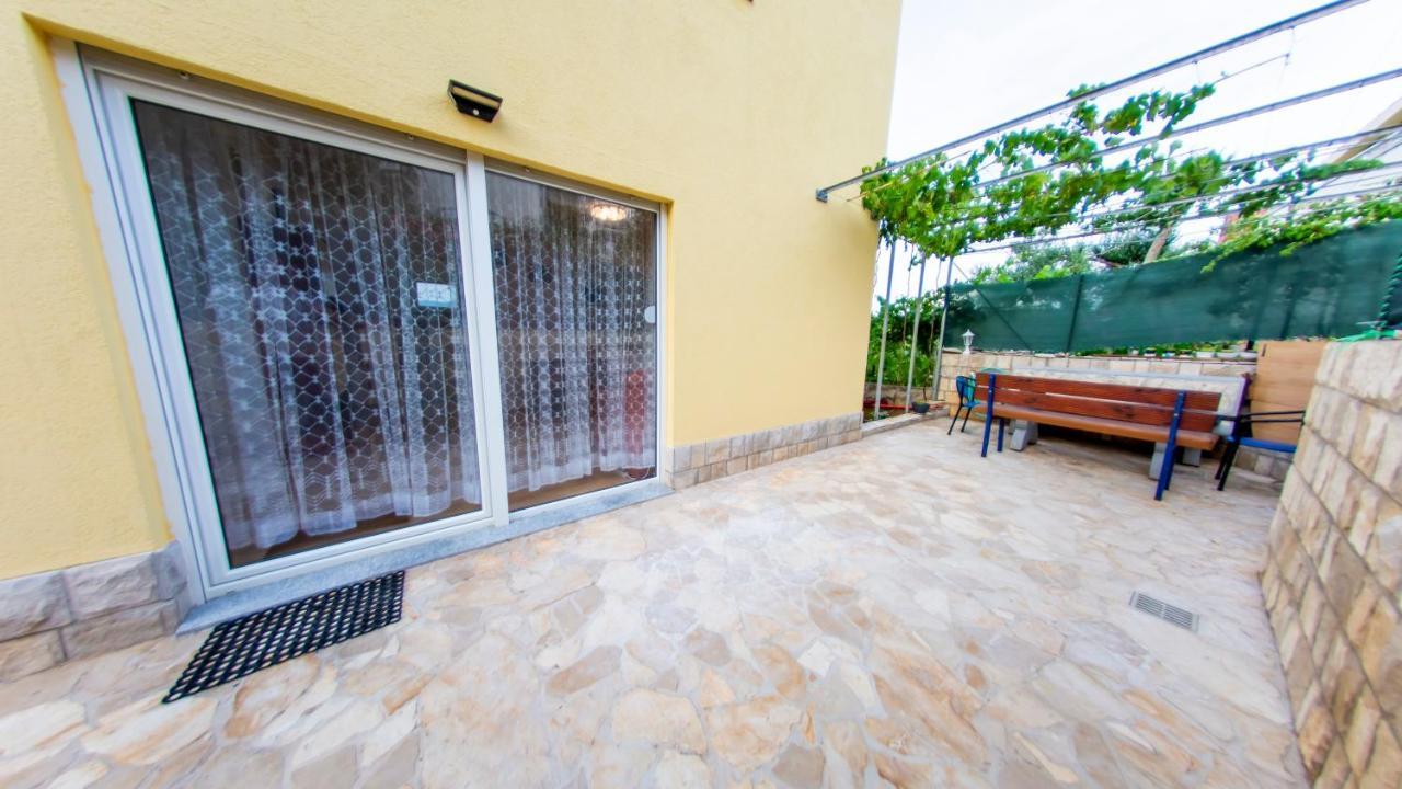 Planikovica Apartments Τρογκίρ Εξωτερικό φωτογραφία