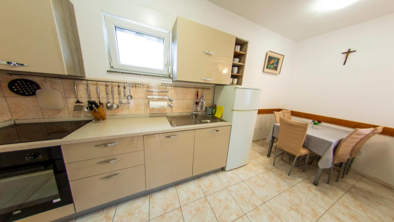 Planikovica Apartments Τρογκίρ Εξωτερικό φωτογραφία