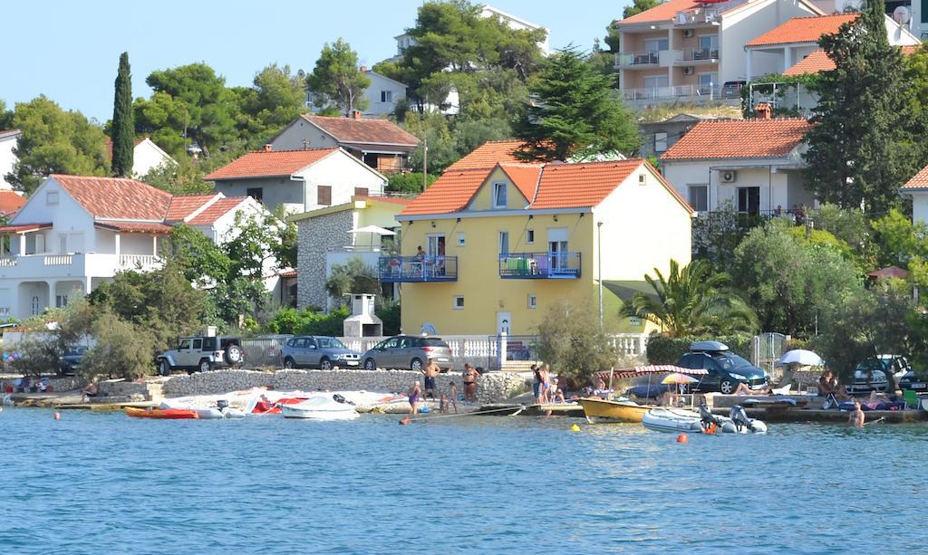 Planikovica Apartments Τρογκίρ Εξωτερικό φωτογραφία