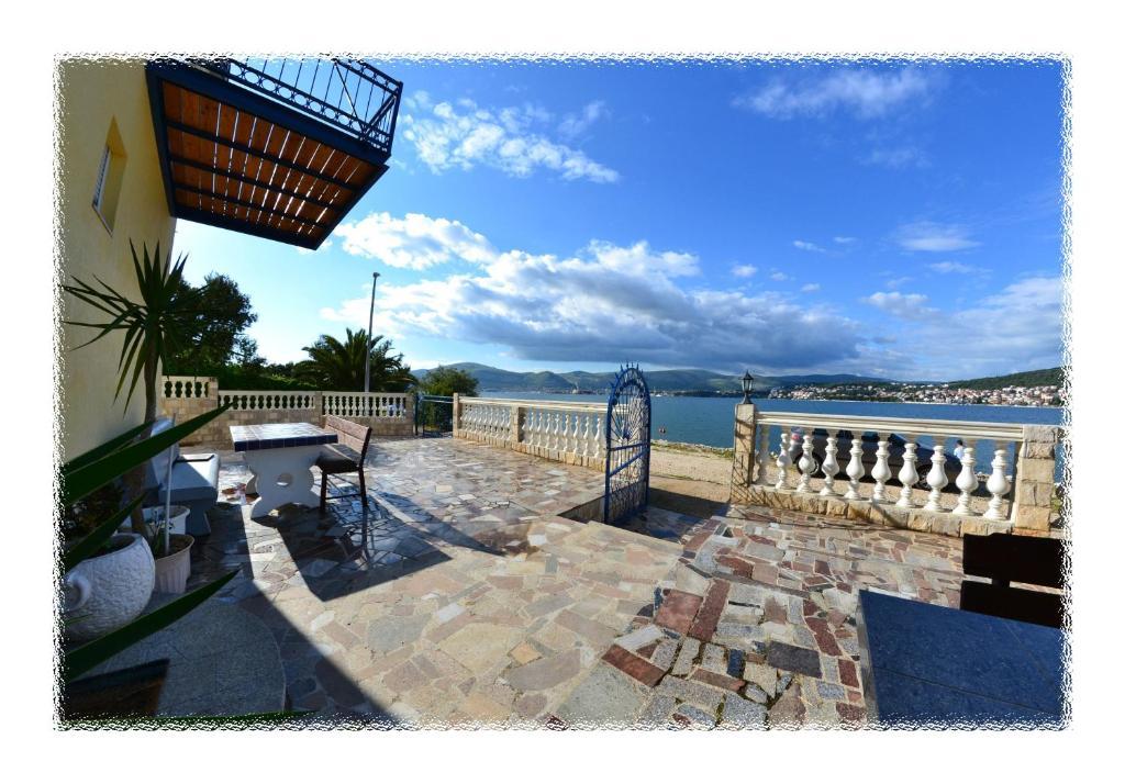 Planikovica Apartments Τρογκίρ Εξωτερικό φωτογραφία